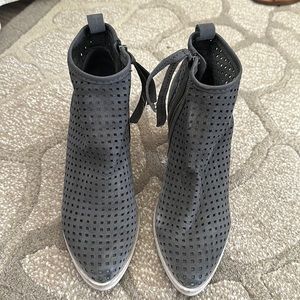 Dolce Vita Booties